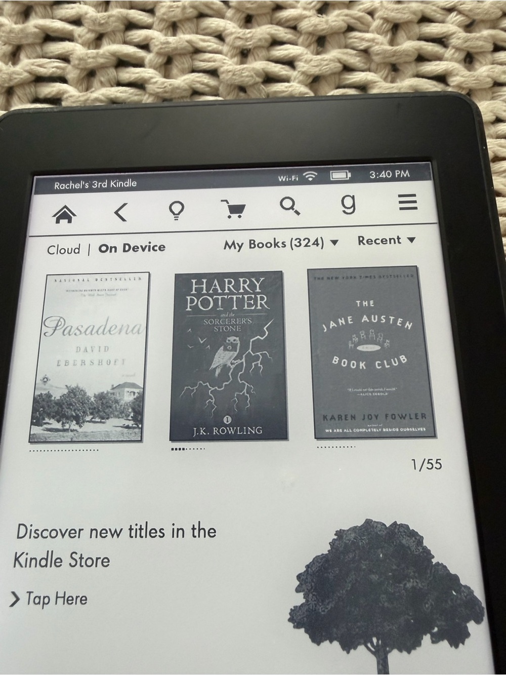 Amazon Kindle E-Reader - Black - Picture 2 of 4